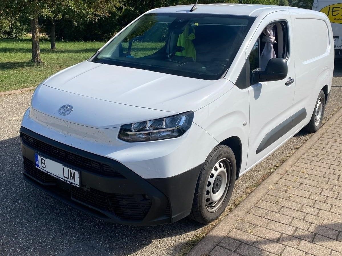 Dubă compactă 2,5 t