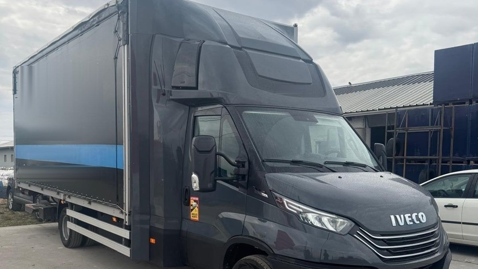 Camion Iveco Daily 7,5 t Limeco Transport, gata de plecare